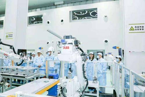 傳承航天精神，凝聚愛國力量——深圳國防論壇走進衛星工廠推進科技創新合作